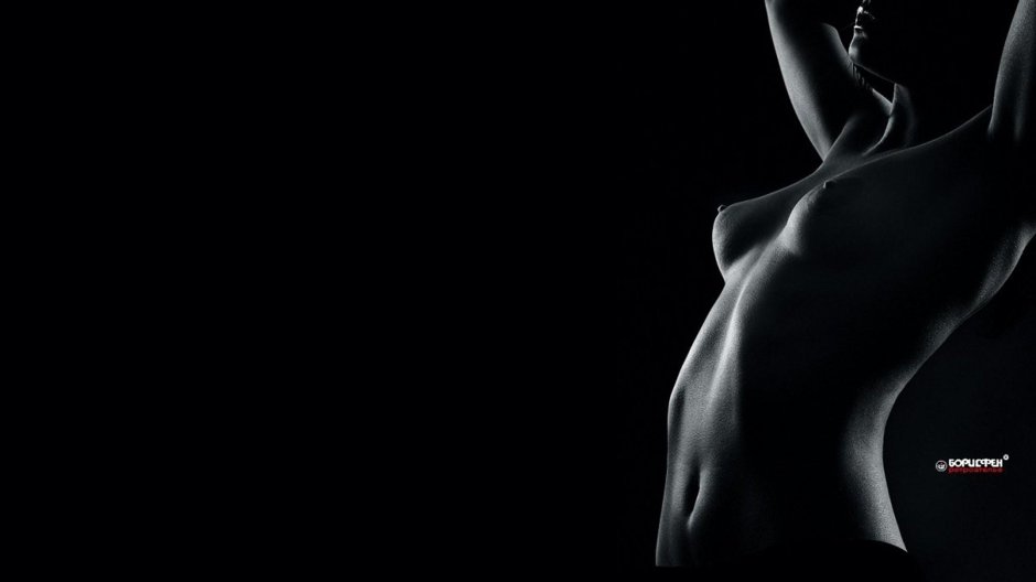 Силуэт голой девушки