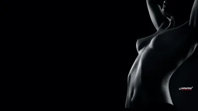 Силуэт голой девушки