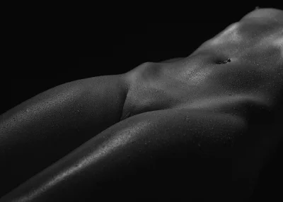 Красивое голое мужское тело