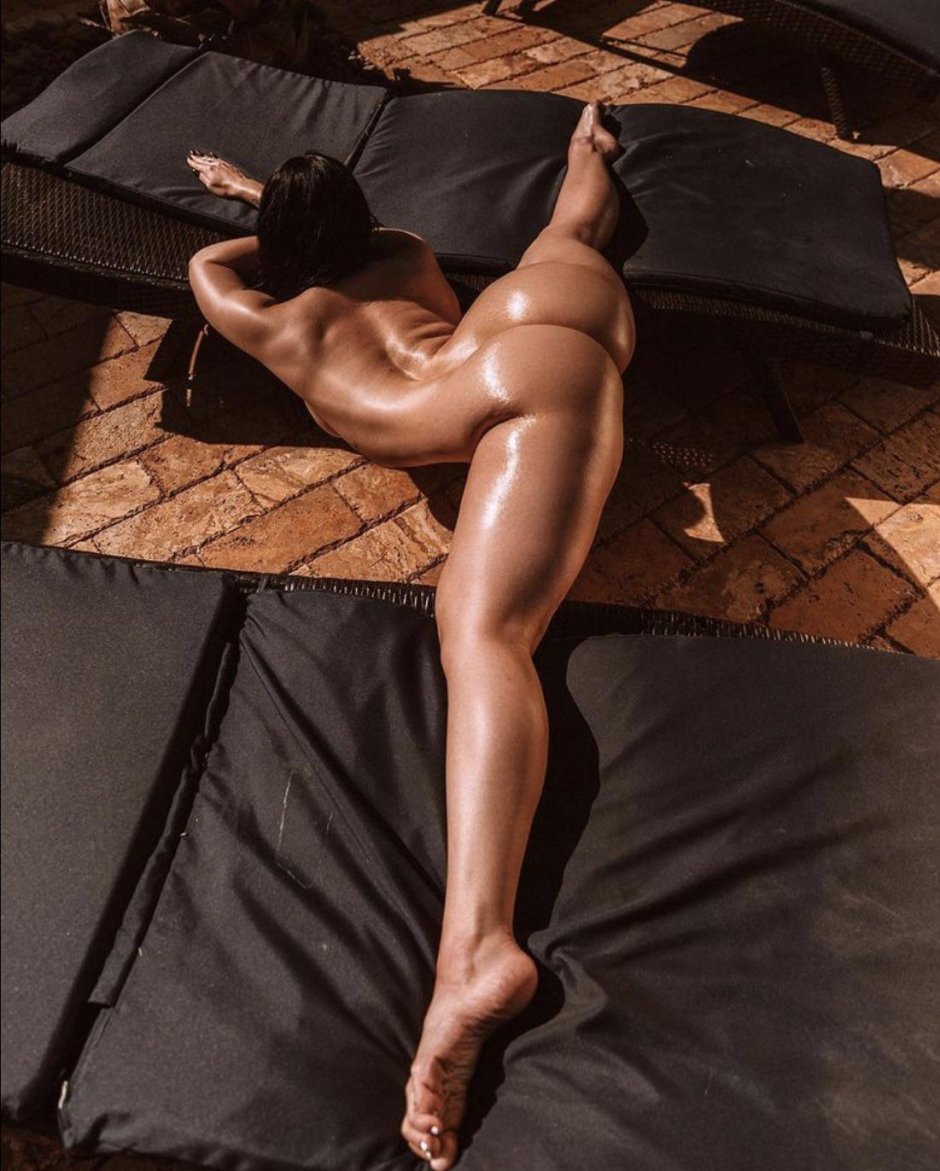 Спортивная девушка эротика