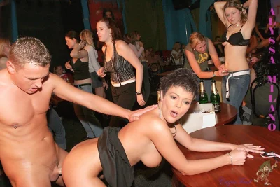 Эротика на корпоративе