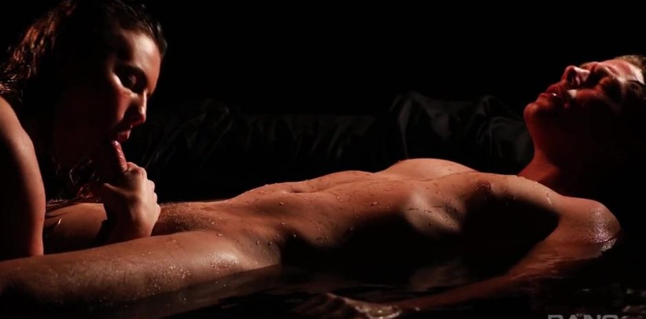 Красивый отсос в полумраке