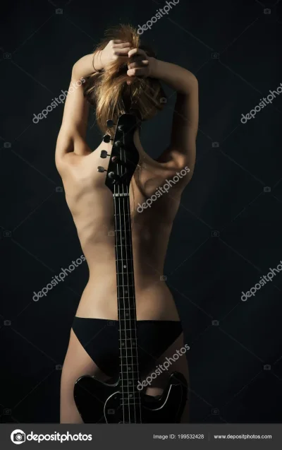 Девушка и гитара