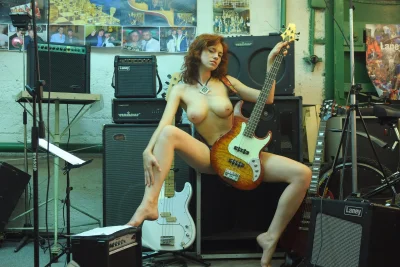 Эротические музыкальные группы