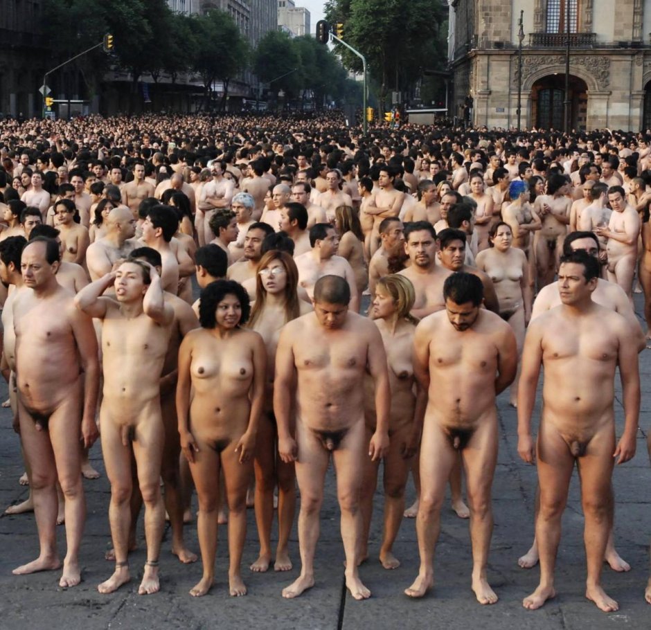 Город голых людей