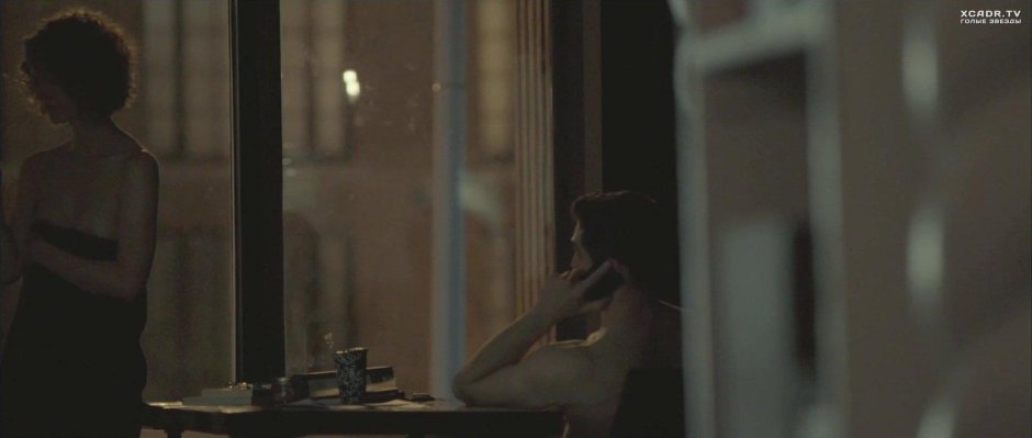 Голая груди