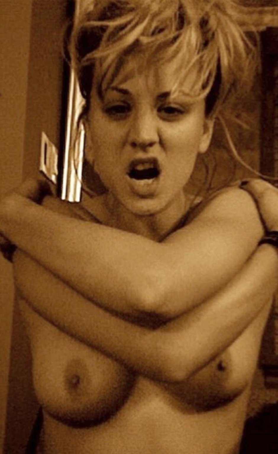 Кейли куоко сиськи