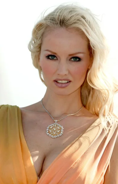 Адриана скленарикова 2024