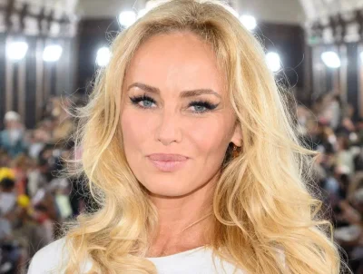 Адриана карембеу