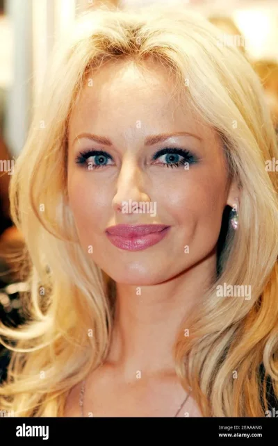 Адриана скленарикова биография