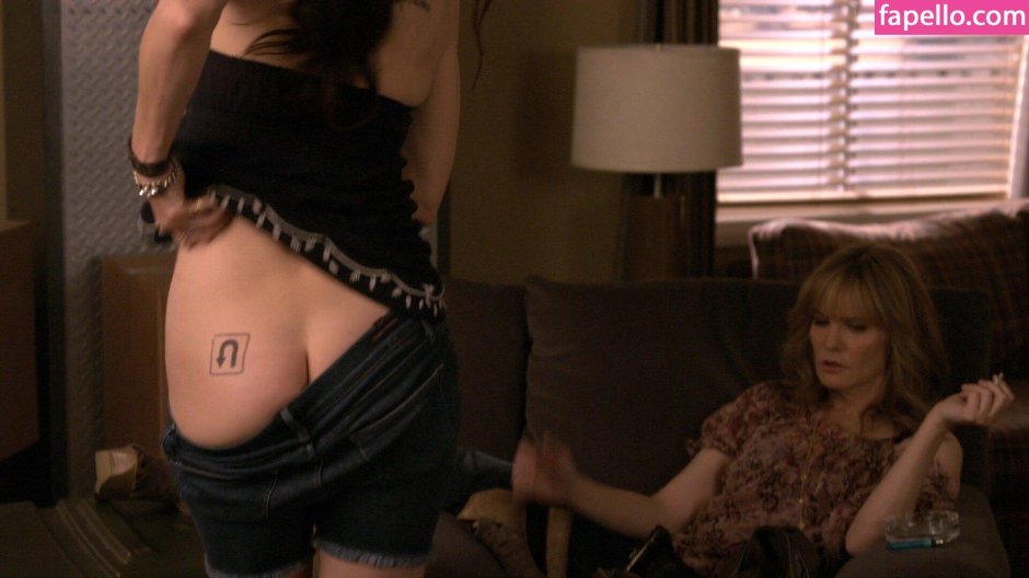 Кэтрин хан голая