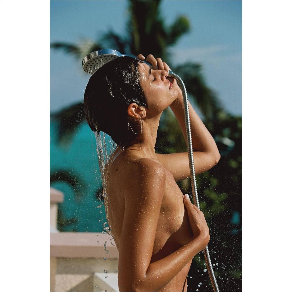 Девушка с красивой