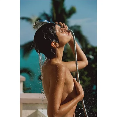 Девушка с красивой