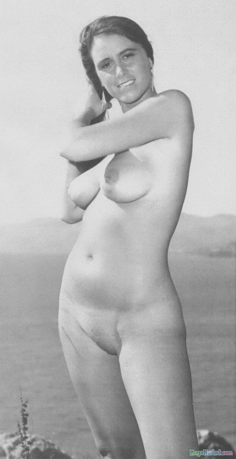 Женщины голые ретро