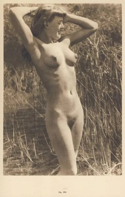 Самая первая обнаженка