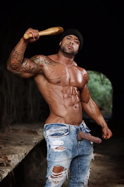 Накаченные мужчины