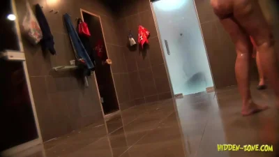 Подглядывание в душе