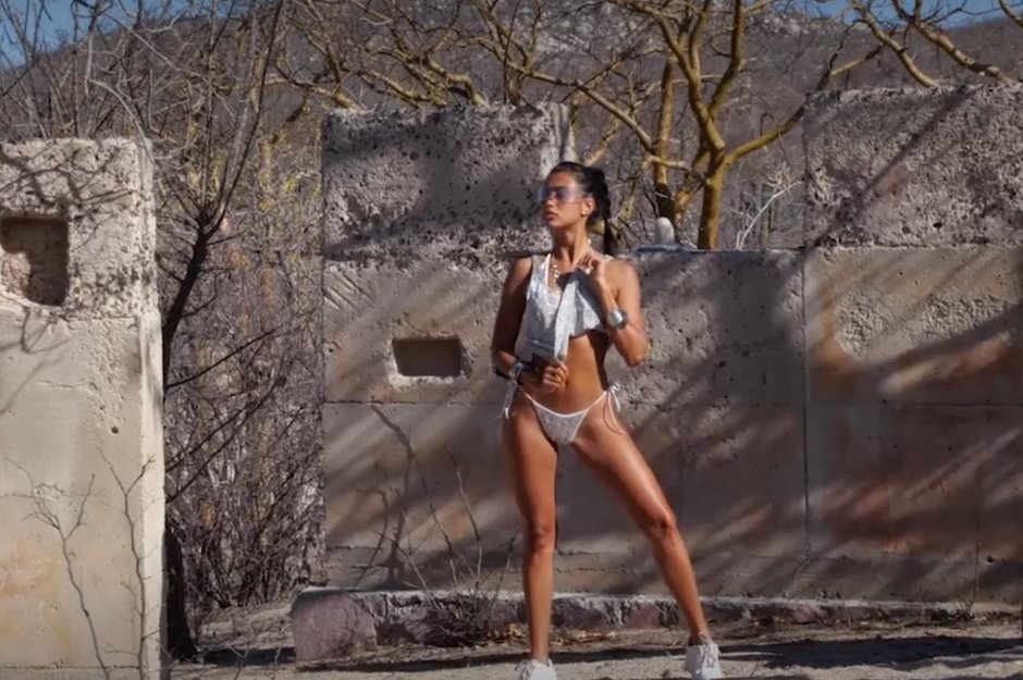 Фотосессия в купальнике