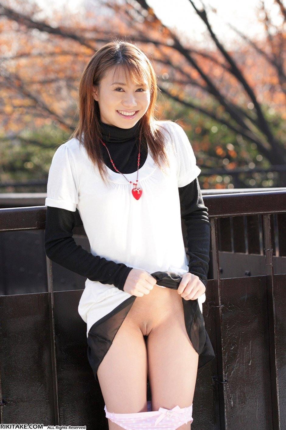 Красивые японки без трусов