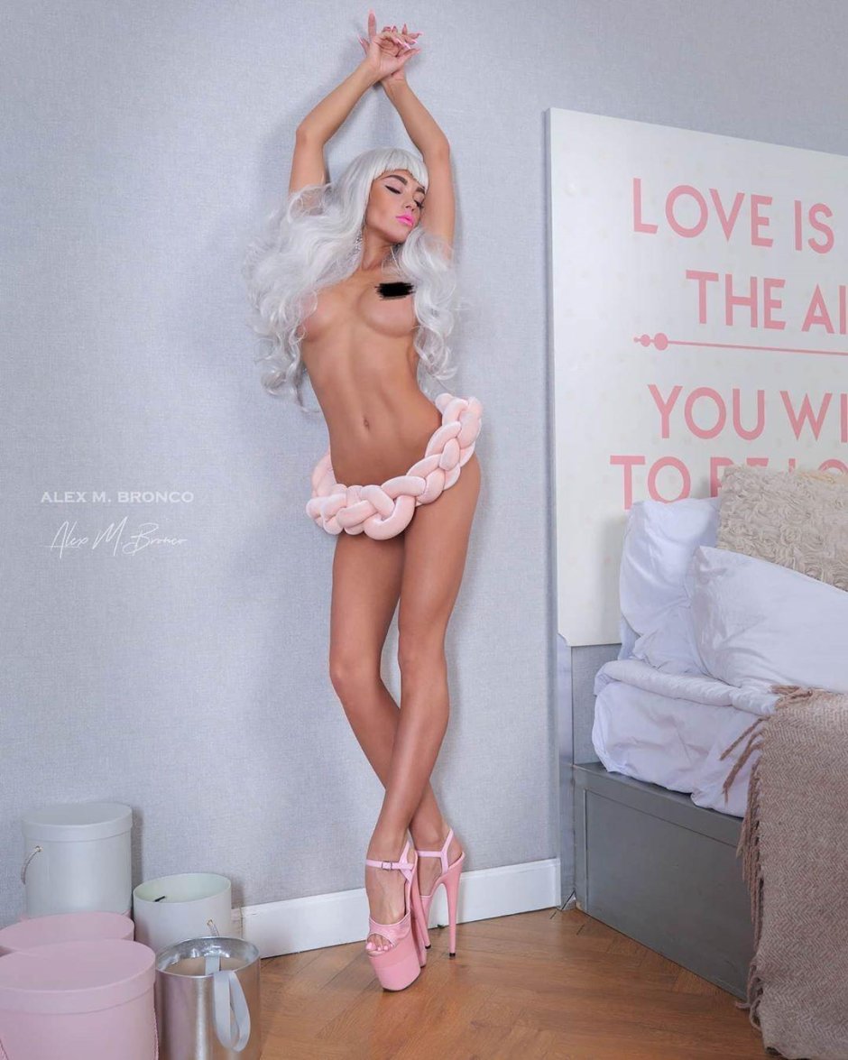 Розовые каблуки