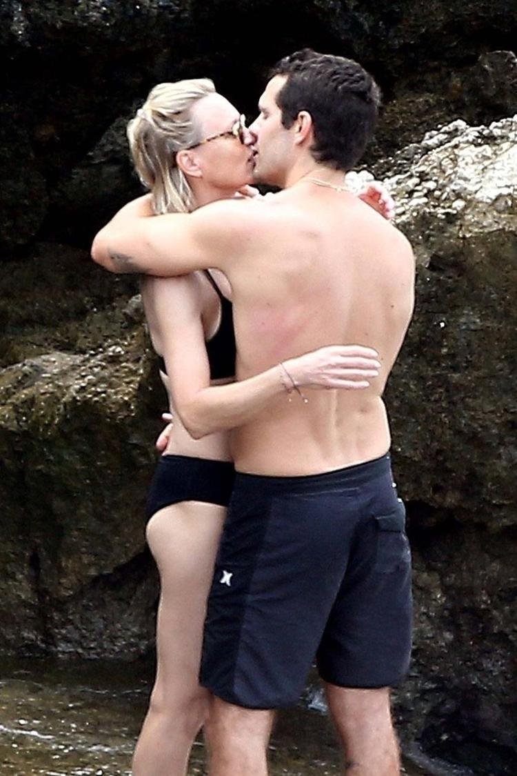 Обнаженные знаменитости