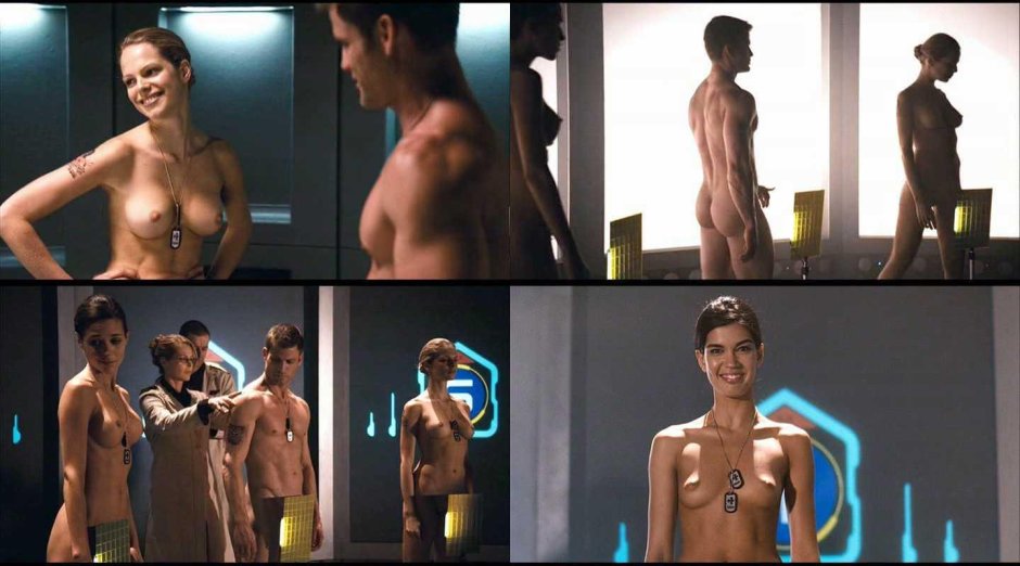 Голая актриса