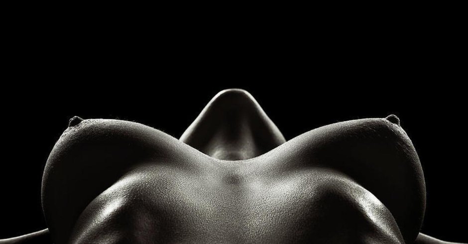 Обнаженное женское тело