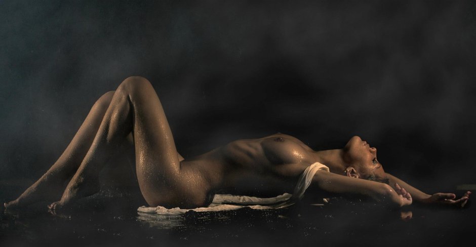 Красивое голое женское тело