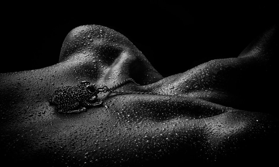 Эротические черно белые