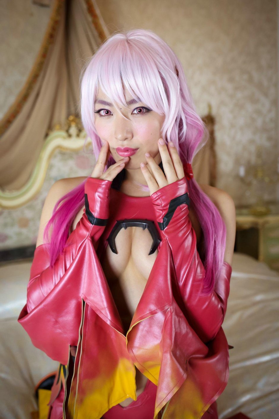 Inori yuzuriha cosplay