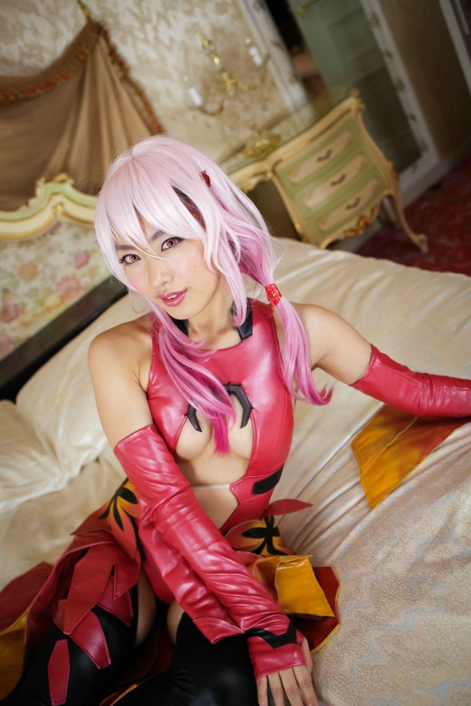 Inori yuzuriha cosplay
