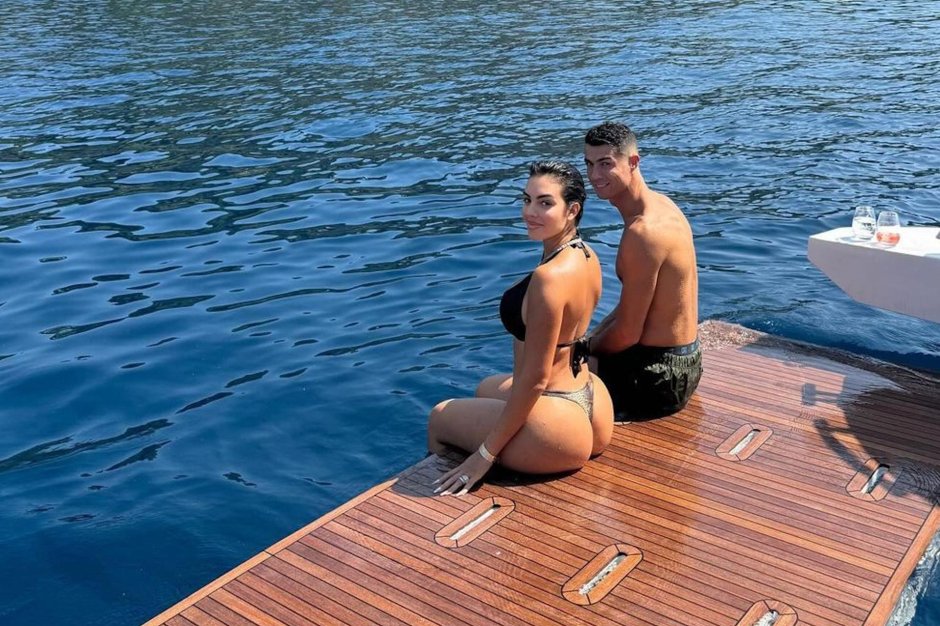 Жена роналду джорджина в купальнике