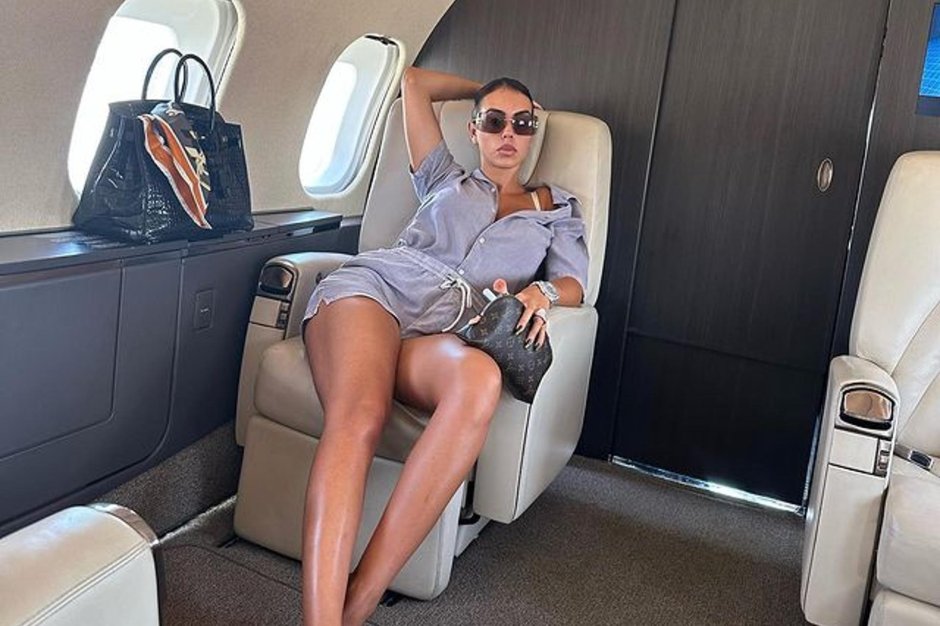 Частный самолет джорджина роналду