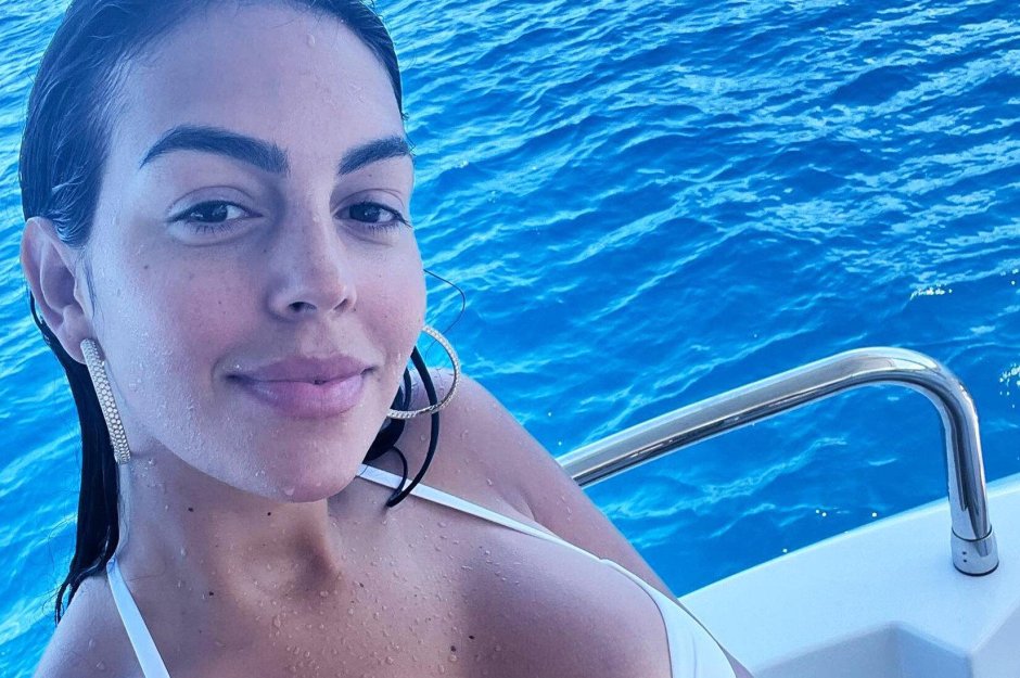 Голая джорджина родригес