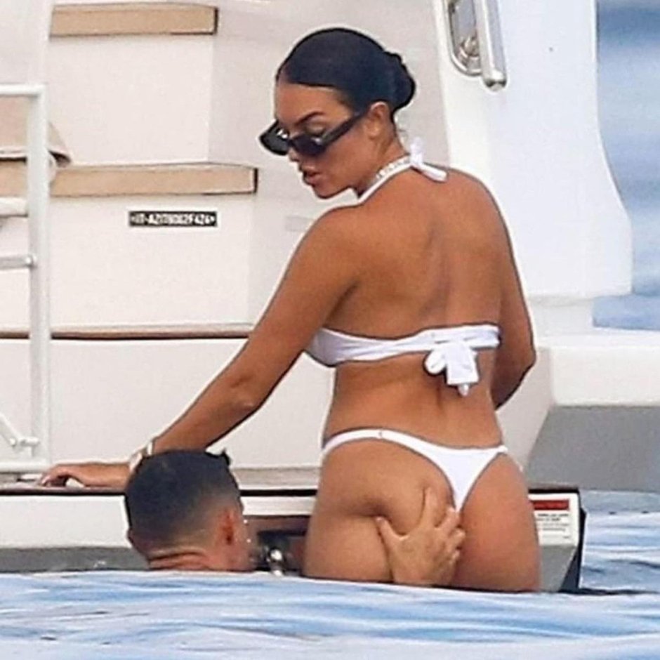 Голая джорджина родригес