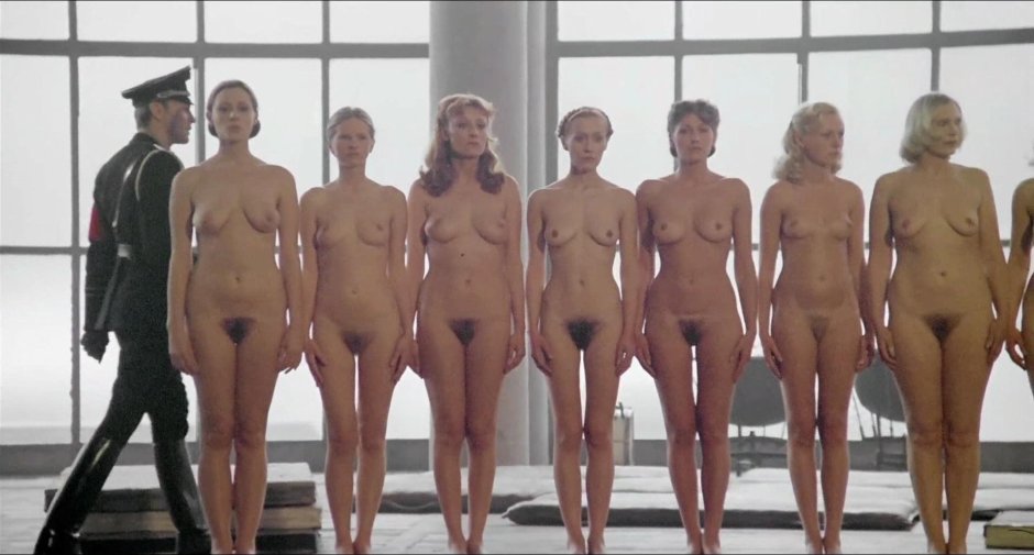 Много много голых женщин