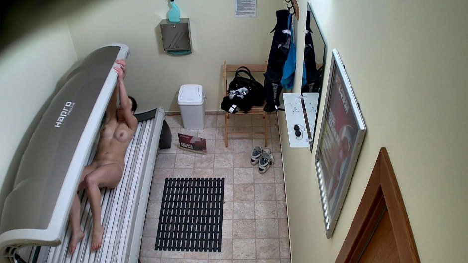 Голые девки скрытая камера