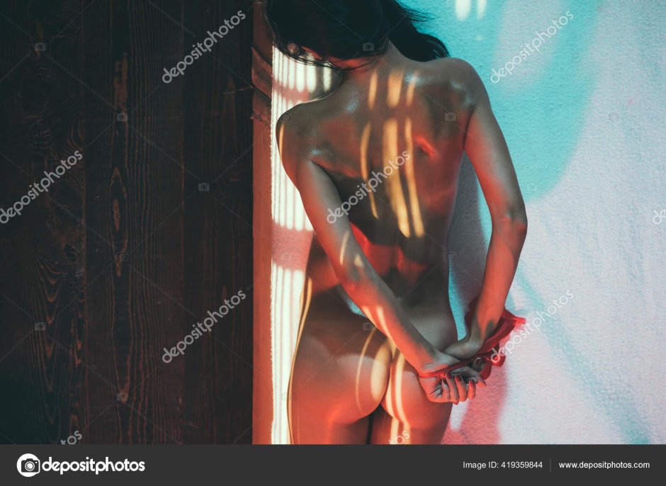 Голая девушек