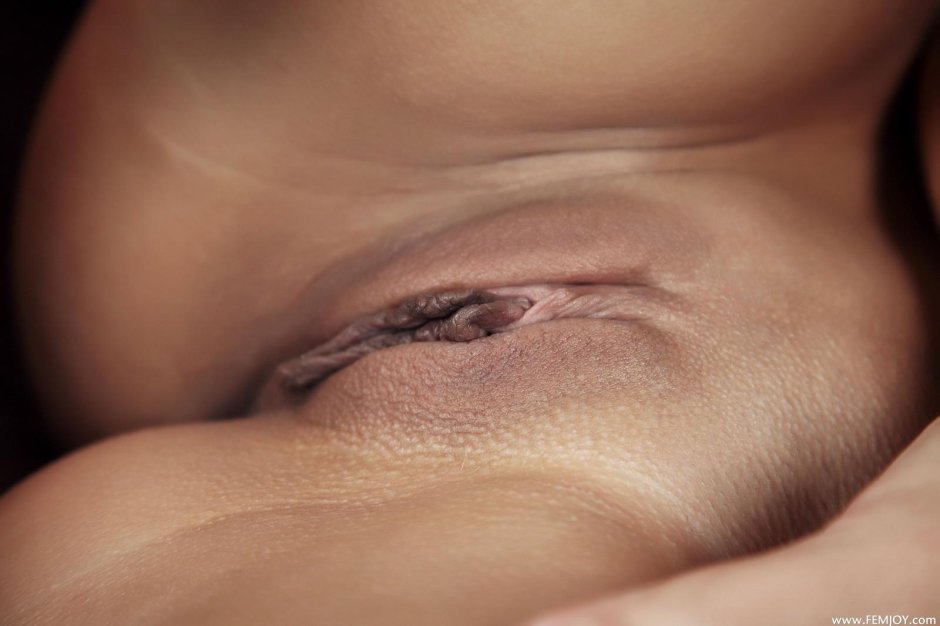 Женские пилотки крупно