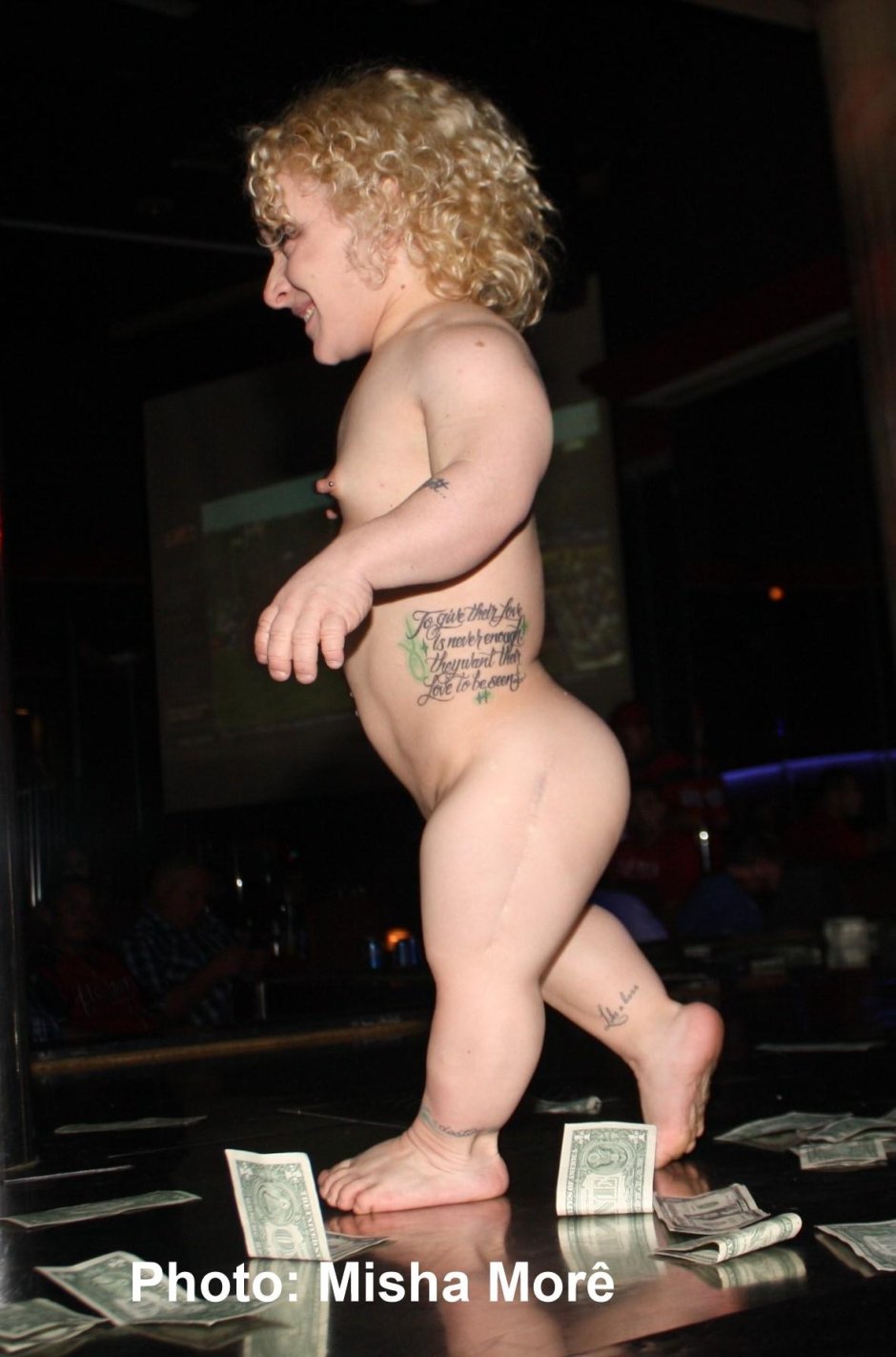 Sassy cassie карлик