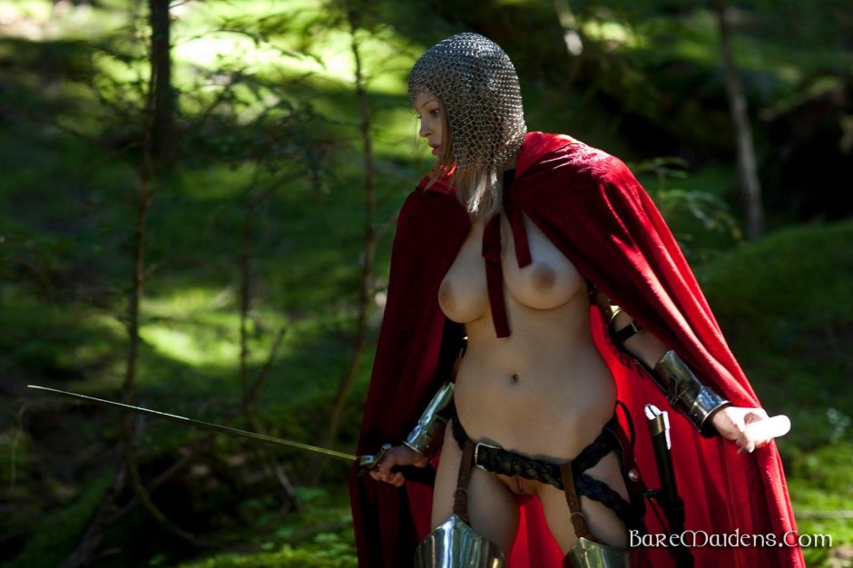 Зена королева воинов голая