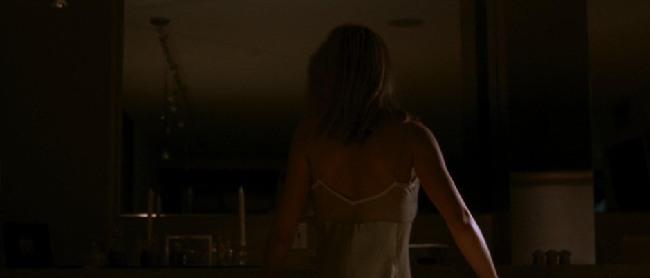 Розамунд пайк грудь исчезнувшая