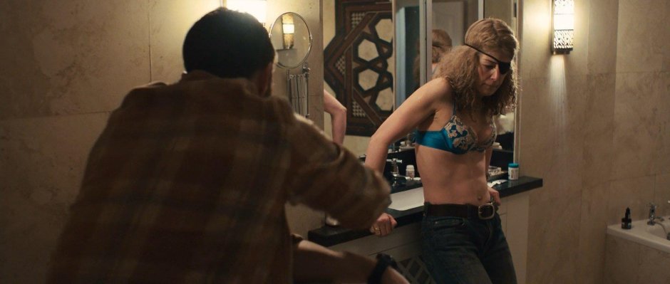 Розамунд пайк в нижнем белье