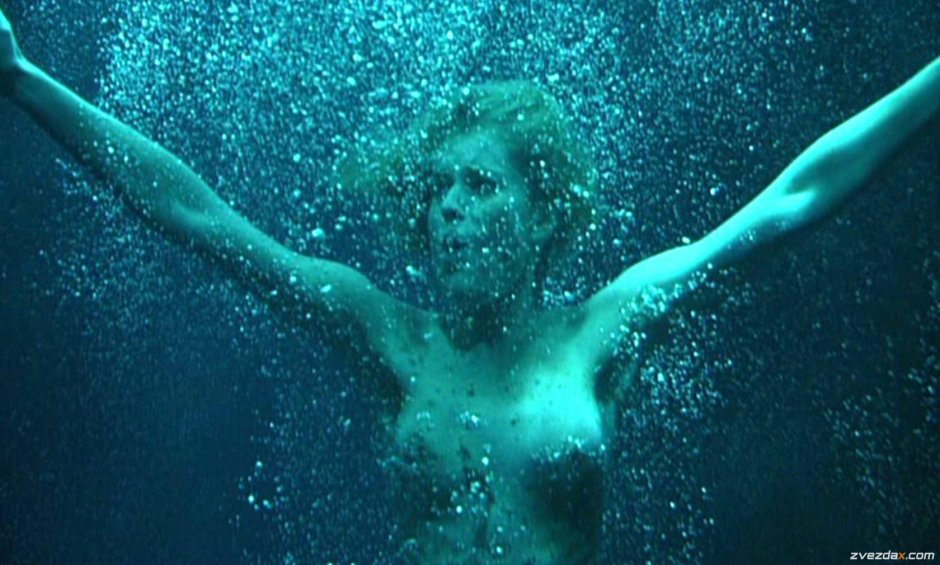 Underwater scenes девушки