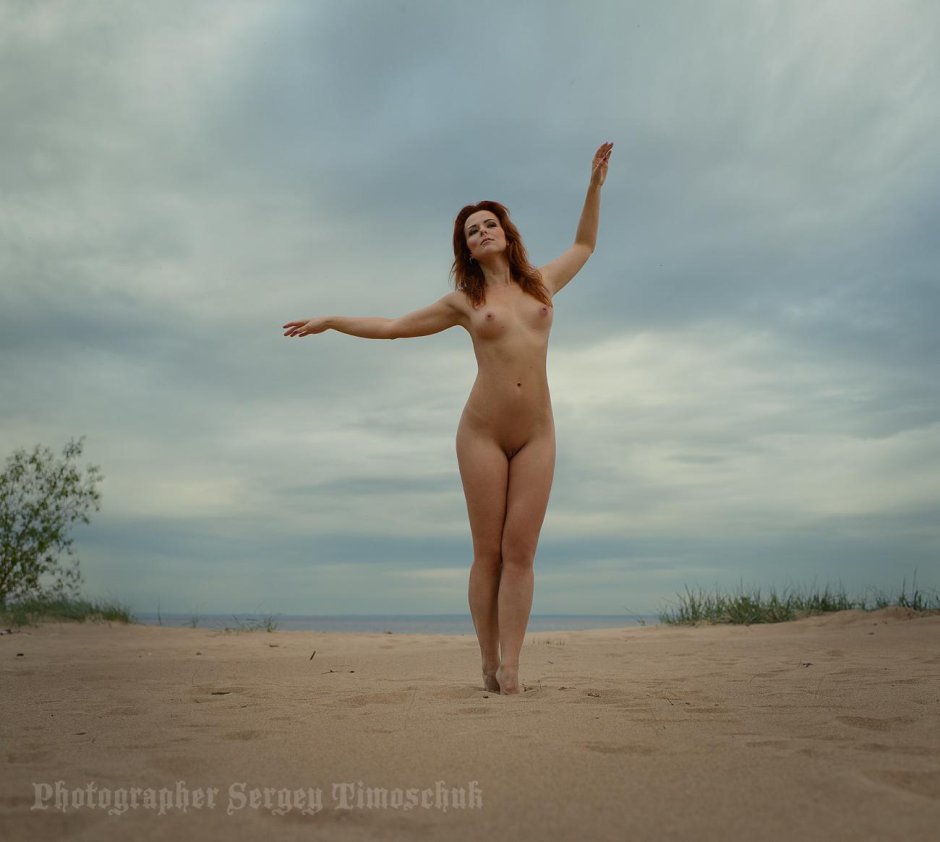 Анна азовская голая ню