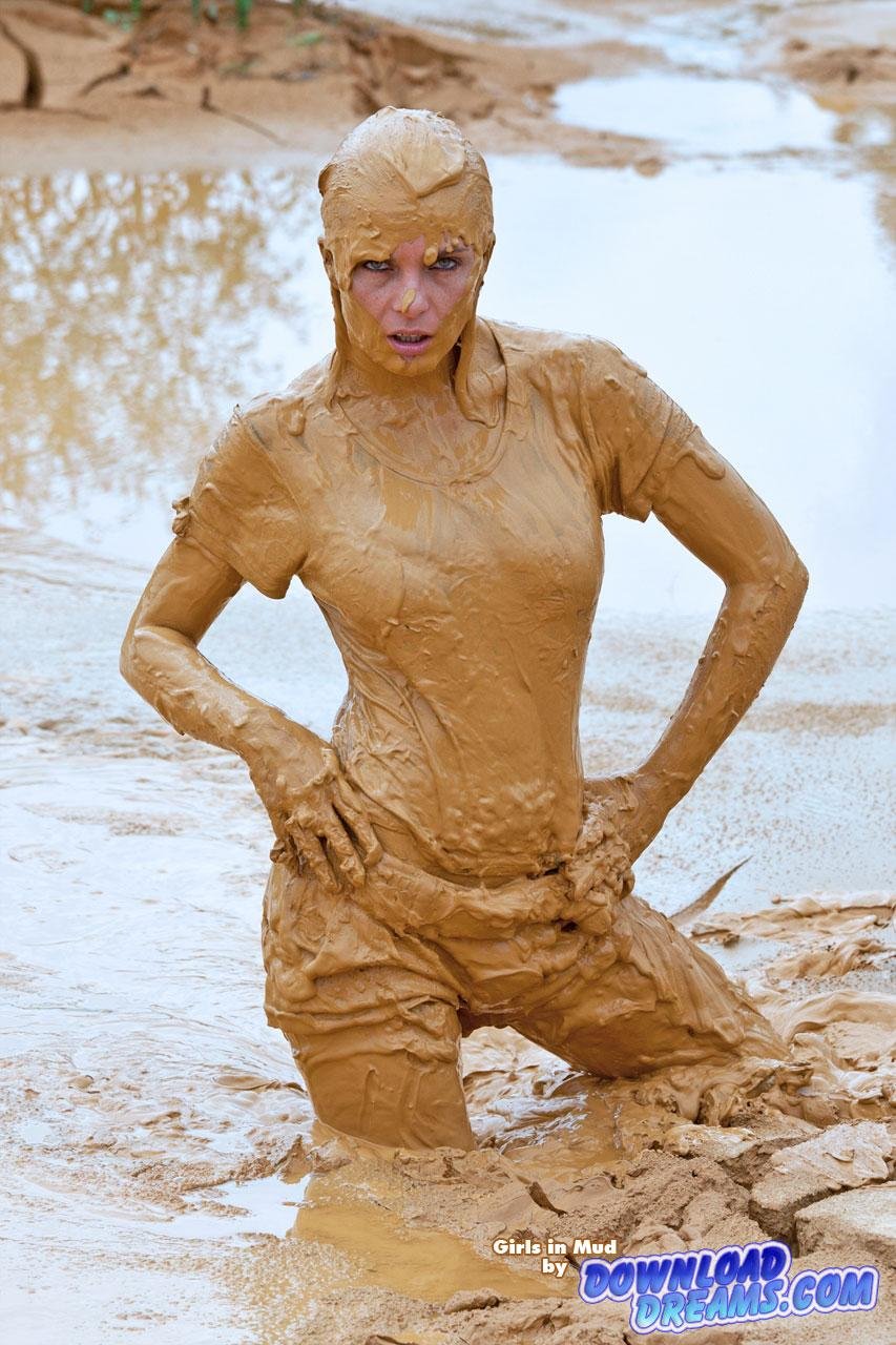 Грязная девушка