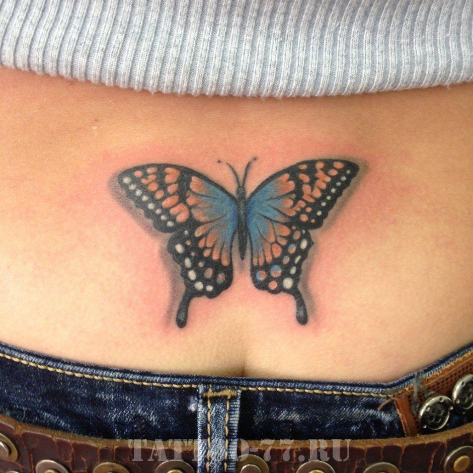 Бабочка на пояснице тату