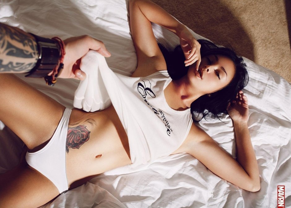 Девушек в нижнем белье