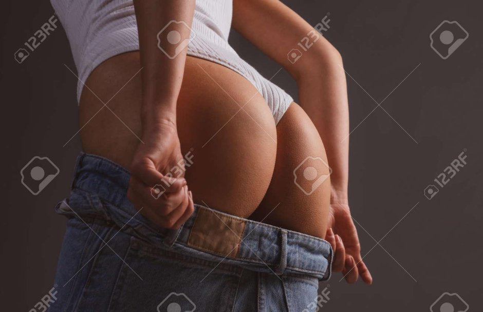 Красивая попка девушки