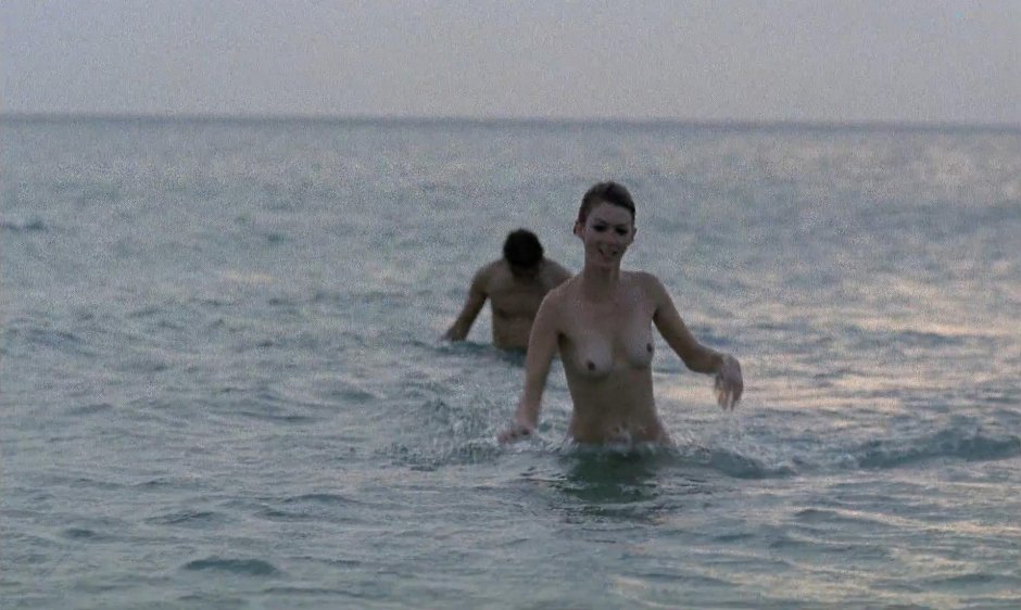 Обнаженная актриса